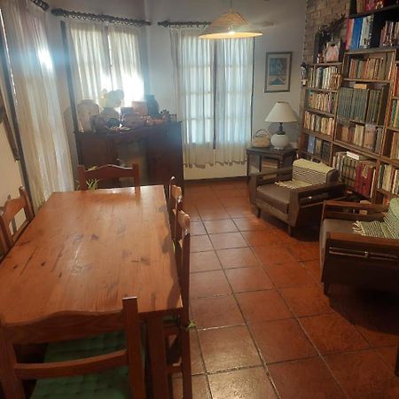 Casa Confortable - Parque Central - Estacionamiento, Patio, 3 Banos, 5 Habitaciones - La Cieneguita Ngoại thất bức ảnh