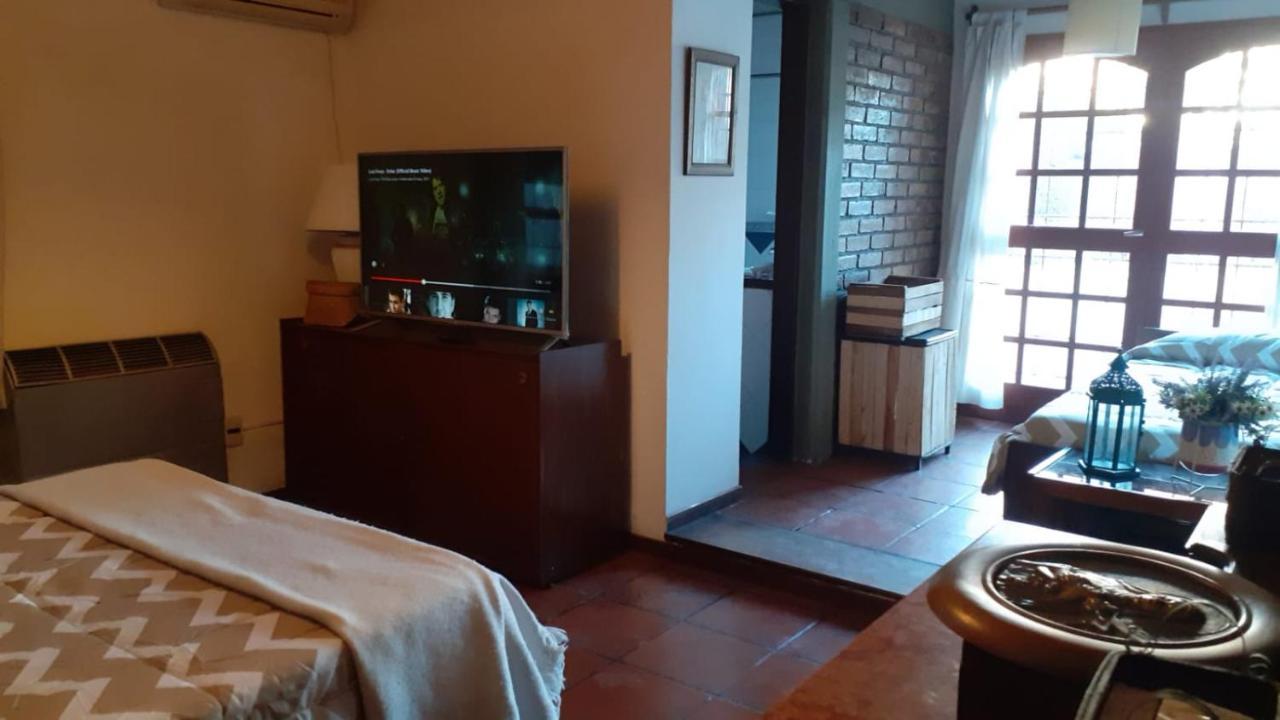 Casa Confortable - Parque Central - Estacionamiento, Patio, 3 Banos, 5 Habitaciones - La Cieneguita Ngoại thất bức ảnh