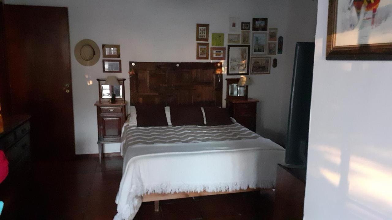 Casa Confortable - Parque Central - Estacionamiento, Patio, 3 Banos, 5 Habitaciones - La Cieneguita Ngoại thất bức ảnh