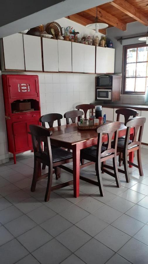 Casa Confortable - Parque Central - Estacionamiento, Patio, 3 Banos, 5 Habitaciones - La Cieneguita Ngoại thất bức ảnh