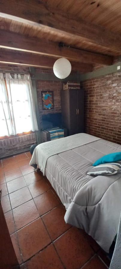Casa Confortable - Parque Central - Estacionamiento, Patio, 3 Banos, 5 Habitaciones - La Cieneguita Ngoại thất bức ảnh